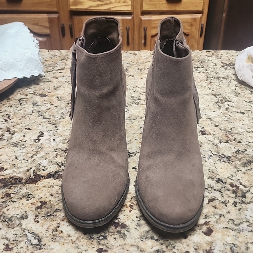 Womens Mia Booties - 8.5